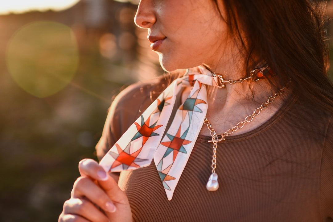 How to Style a Twilly with a Horse Snaffle Bit Accessory (Elegant Western Accessory Tutorial)