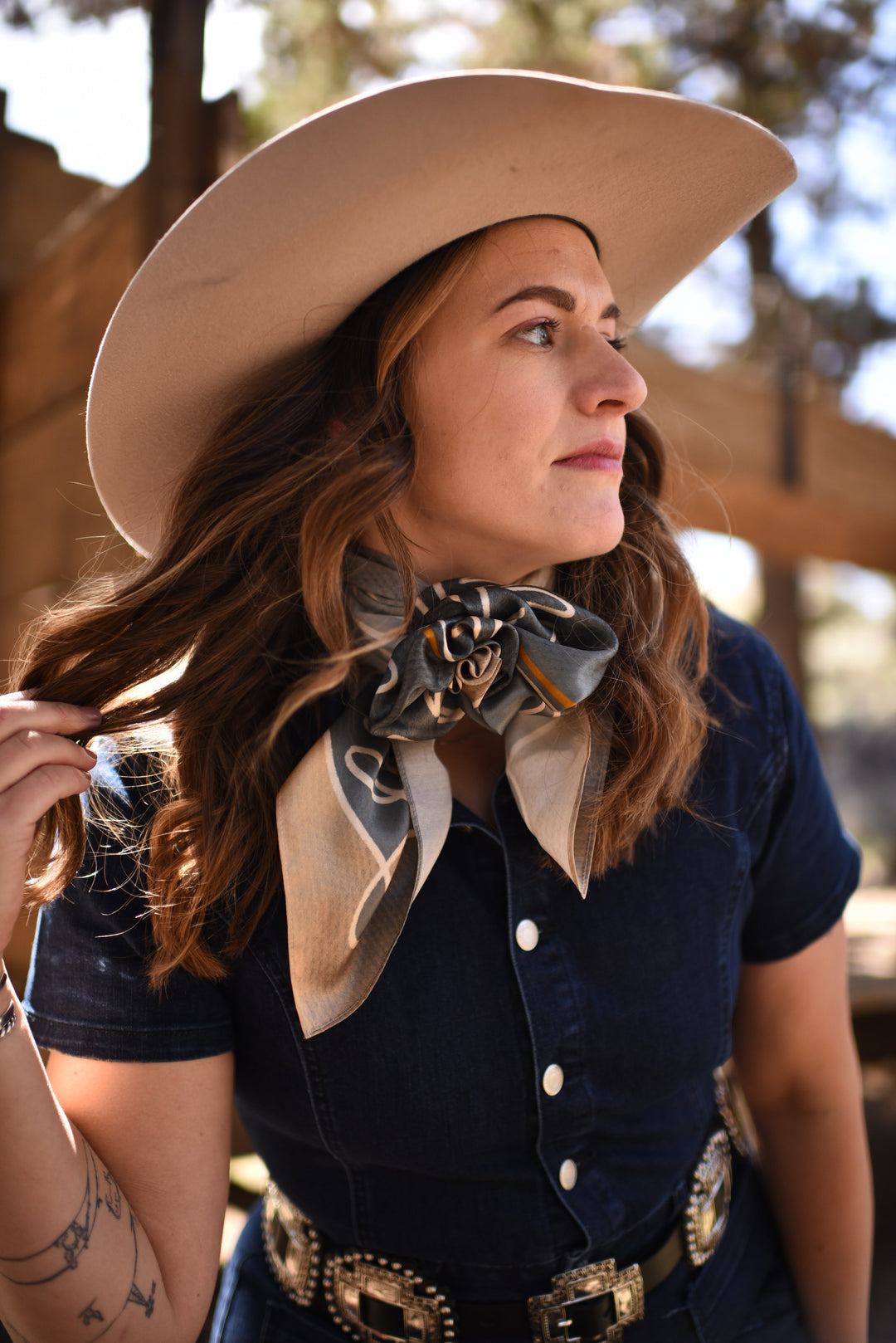 How to Tie a Rosette Knot with a Wild Rag (Elegant Western Styling Step-by-Step Tutorial)